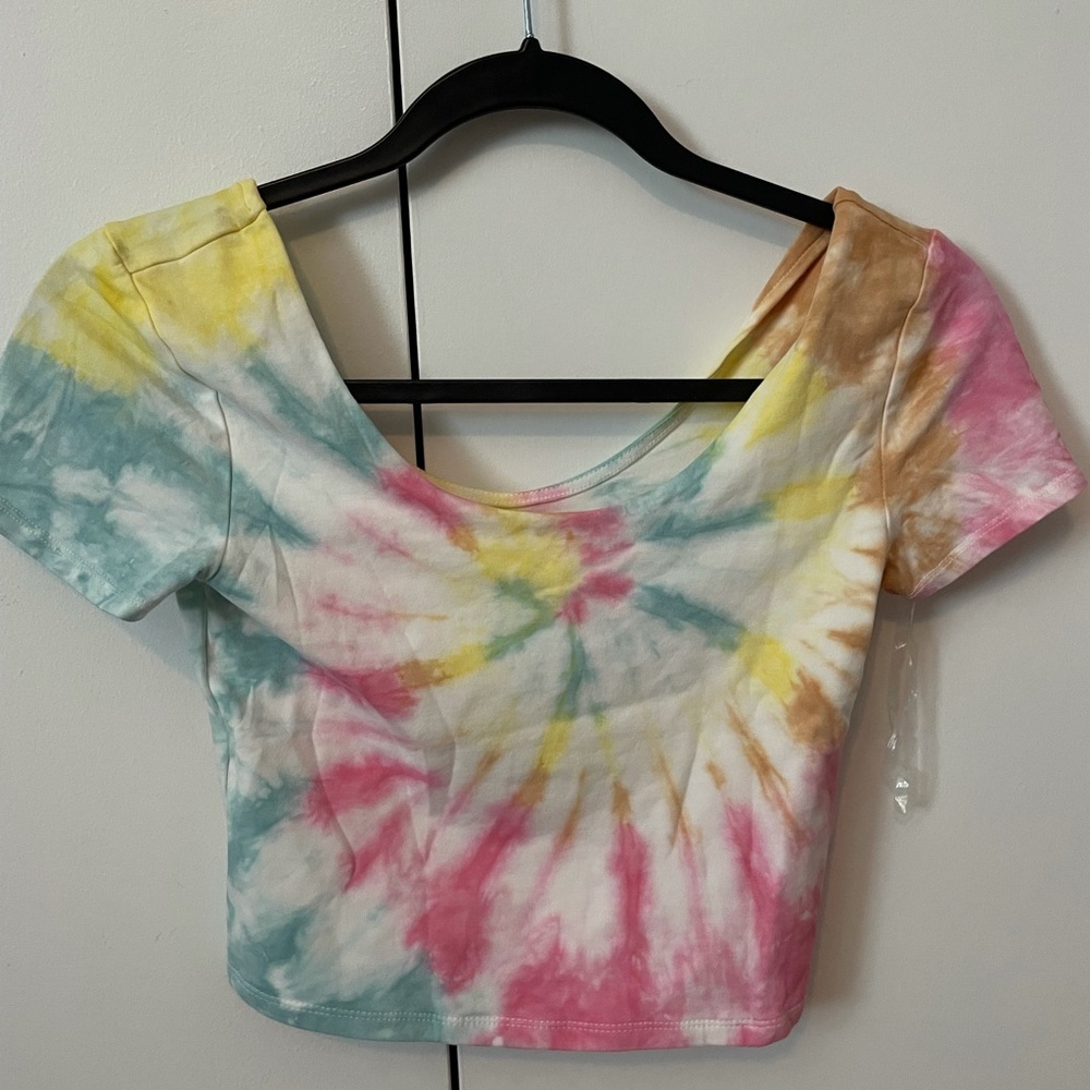 tie dye cropped fitting tank